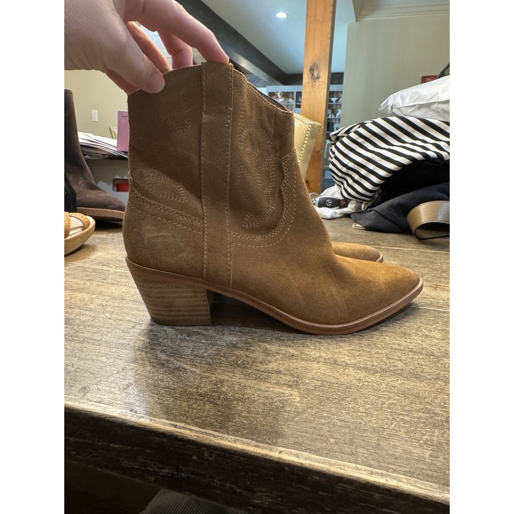 Dolce Vita Solow Western Booties Tan Suede Shoe Womens Size 8 Cowgirl NEW - Picture 3 of 9